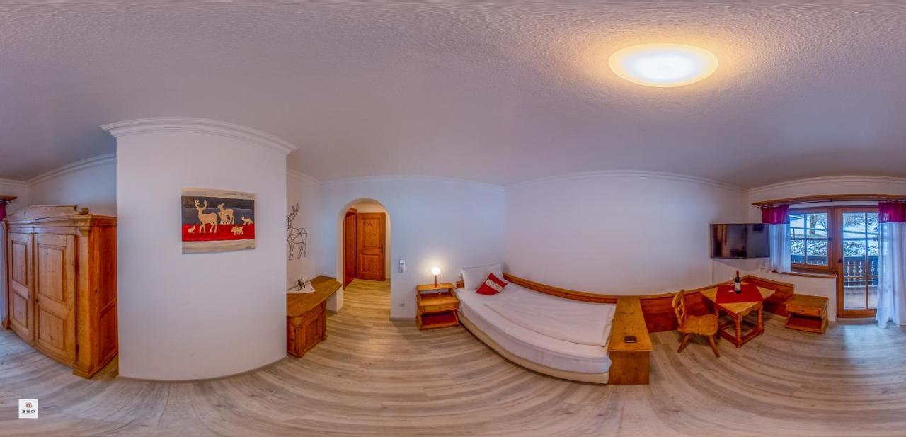 Landhotel Laerchenhuegel โอเบอร์อัมเมอร์เกา ภายนอก รูปภาพ